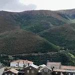 Casa Cerejeiras Pomares