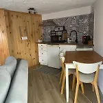 Casa Cerejeiras Tatil Evi *